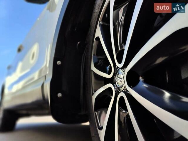 Белый Ниссан Кашкай, объемом двигателя 1.5 л и пробегом 117 тыс. км за 15990 $, фото 32 на Automoto.ua