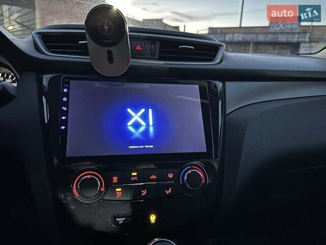 Белый Ниссан Кашкай, объемом двигателя 1.6 л и пробегом 130 тыс. км за 17790 $, фото 19 на Automoto.ua