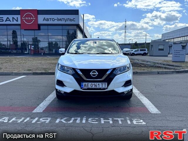 Белый Ниссан Кашкай, объемом двигателя 2 л и пробегом 107 тыс. км за 17500 $, фото 1 на Automoto.ua