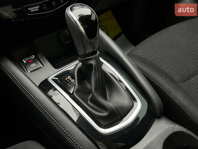 Белый Ниссан Кашкай, объемом двигателя 1.6 л и пробегом 66 тыс. км за 21500 $, фото 14 на Automoto.ua