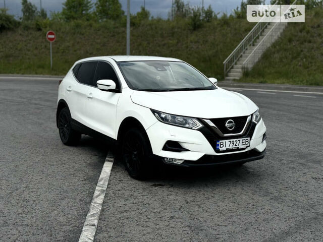 Белый Ниссан Кашкай, объемом двигателя 1.6 л и пробегом 72 тыс. км за 20900 $, фото 2 на Automoto.ua