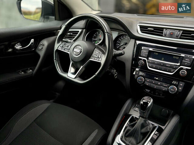 Белый Ниссан Кашкай, объемом двигателя 1.2 л и пробегом 69 тыс. км за 15000 $, фото 18 на Automoto.ua