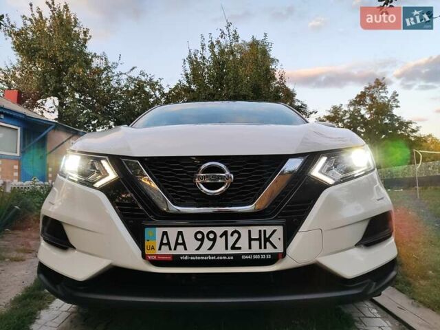 Белый Ниссан Кашкай, объемом двигателя 1.6 л и пробегом 89 тыс. км за 19950 $, фото 2 на Automoto.ua