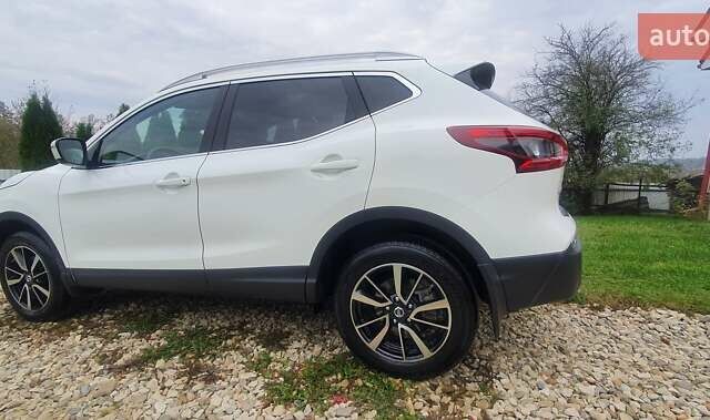 Белый Ниссан Кашкай, объемом двигателя 1.2 л и пробегом 43 тыс. км за 18800 $, фото 8 на Automoto.ua