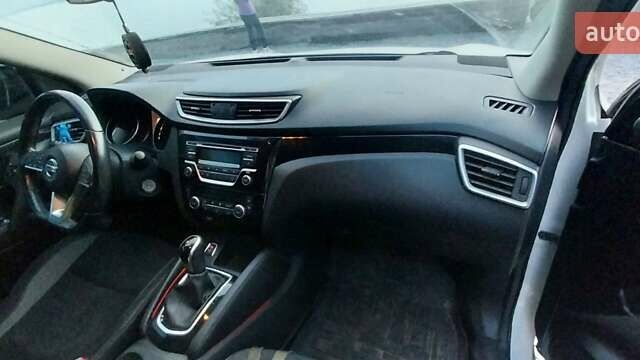 Білий Ніссан Кашкай, об'ємом двигуна 1.2 л та пробігом 99 тис. км за 15900 $, фото 8 на Automoto.ua