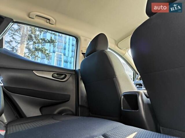 Белый Ниссан Кашкай, объемом двигателя 1.5 л и пробегом 117 тыс. км за 15990 $, фото 61 на Automoto.ua