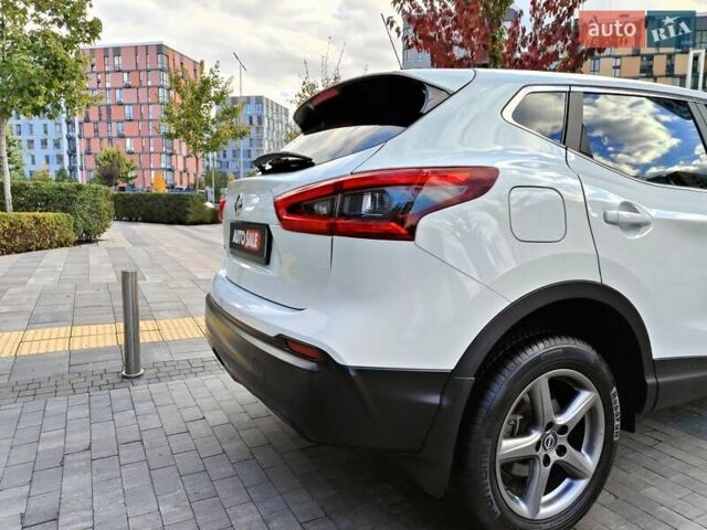 Ніссан Кашкай 2019 у Києві на Automoto.ua Білий Ніссан Кашкай, об'ємом двигуна 1.2 л та пробігом 162 тис. км за 11990 $, фото 20 на Automoto.ua