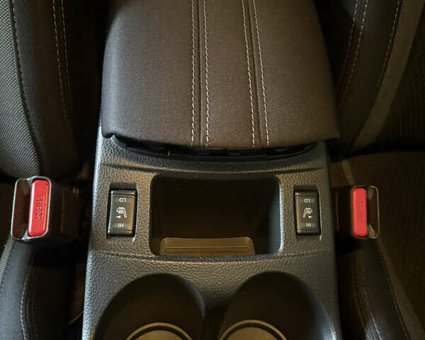 Белый Ниссан Кашкай, объемом двигателя 1.6 л и пробегом 107 тыс. км за 19700 $, фото 44 на Automoto.ua