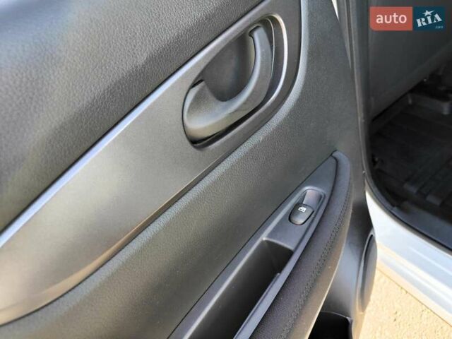 Белый Ниссан Кашкай, объемом двигателя 1.5 л и пробегом 117 тыс. км за 15990 $, фото 44 на Automoto.ua