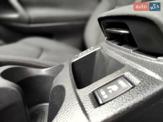 Белый Ниссан Кашкай, объемом двигателя 1.2 л и пробегом 162 тыс. км за 11990 $, фото 41 на Automoto.ua