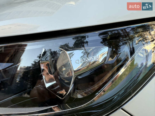 Белый Ниссан Кашкай, объемом двигателя 1.6 л и пробегом 105 тыс. км за 19900 $, фото 43 на Automoto.ua