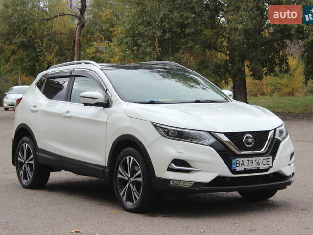 Ніссан Кашкай 2019 у Дніпро (Дніпропетровську) на Automoto.ua Білий Ніссан Кашкай, об'ємом двигуна 2 л та пробігом 131 тис. км за 16999 $, фото 4 на Automoto.ua