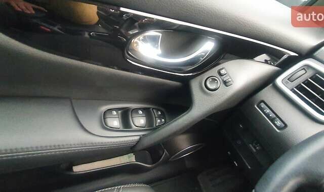 Белый Ниссан Кашкай, объемом двигателя 1.2 л и пробегом 43 тыс. км за 18800 $, фото 36 на Automoto.ua