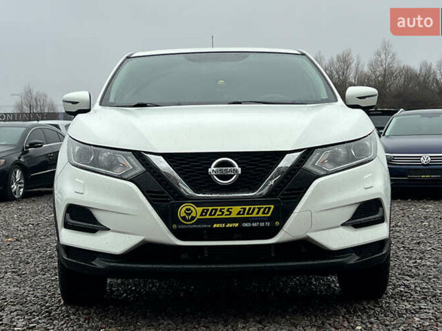 Белый Ниссан Кашкай, объемом двигателя 1.6 л и пробегом 66 тыс. км за 21500 $, фото 1 на Automoto.ua