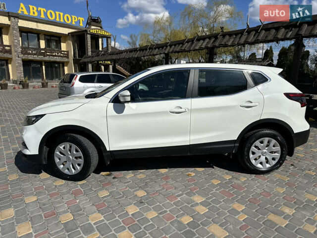 Ніссан Кашкай 2019 у Тернополі на Automoto.ua Білий Ніссан Кашкай, об'ємом двигуна 1.2 л та пробігом 131 тис. км за 13600 $, фото 2 на Automoto.ua