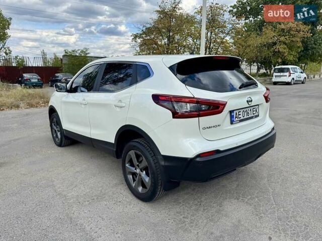 Білий Ніссан Кашкай, об'ємом двигуна 2 л та пробігом 71 тис. км за 17000 $, фото 6 на Automoto.ua