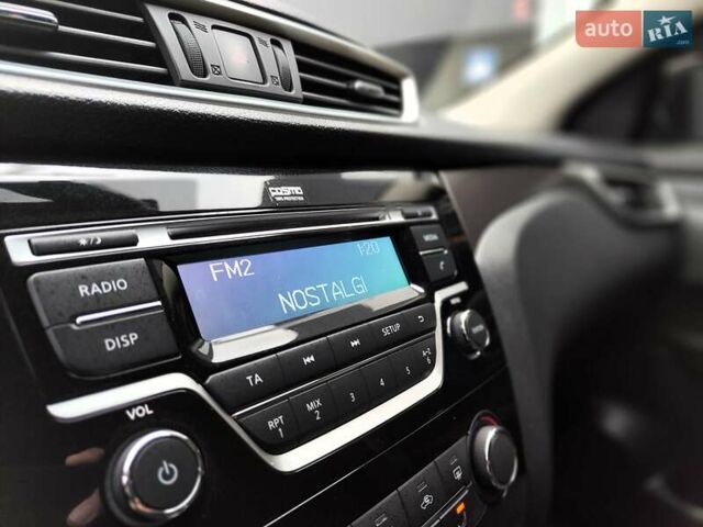 Белый Ниссан Кашкай, объемом двигателя 1.2 л и пробегом 162 тыс. км за 11990 $, фото 39 на Automoto.ua