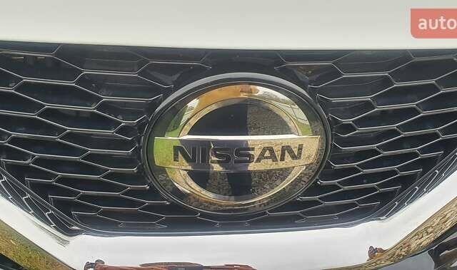 Белый Ниссан Кашкай, объемом двигателя 1.2 л и пробегом 43 тыс. км за 18800 $, фото 14 на Automoto.ua