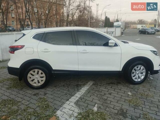 Ніссан Кашкай 2019 у Чернівцях на Automoto.ua Білий Ніссан Кашкай, об'ємом двигуна 1.2 л та пробігом 109 тис. км за 14500 $, фото 6 на Automoto.ua