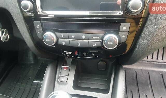 Белый Ниссан Кашкай, объемом двигателя 1.2 л и пробегом 43 тыс. км за 18800 $, фото 32 на Automoto.ua