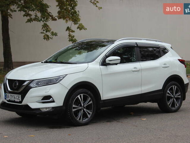 Ніссан Кашкай 2019 у Дніпро (Дніпропетровську) на Automoto.ua Білий Ніссан Кашкай, об'ємом двигуна 2 л та пробігом 131 тис. км за 16999 $, фото 2 на Automoto.ua