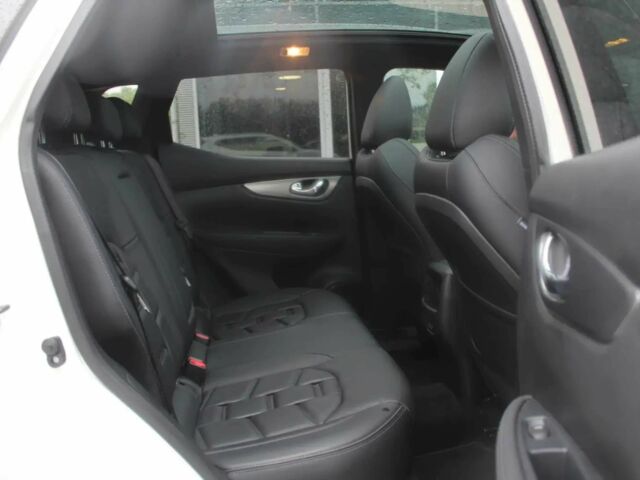 Білий Ніссан Кашкай, об'ємом двигуна 1.3 л та пробігом 49 тис. км за 4200 $, фото 11 на Automoto.ua