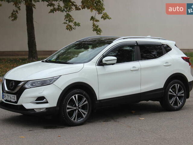 Ніссан Кашкай 2019 у Дніпро (Дніпропетровську) на Automoto.ua Білий Ніссан Кашкай, об'ємом двигуна 2 л та пробігом 131 тис. км за 16999 $, фото 1 на Automoto.ua