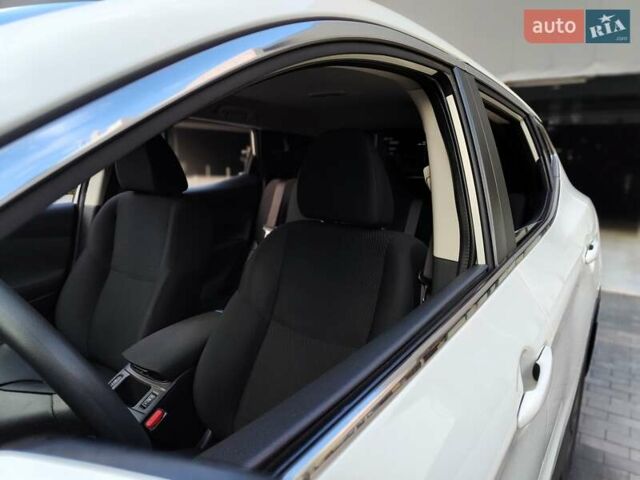 Ніссан Кашкай 2019 у Києві на Automoto.ua Білий Ніссан Кашкай, об'ємом двигуна 1.2 л та пробігом 162 тис. км за 11990 $, фото 4 на Automoto.ua
