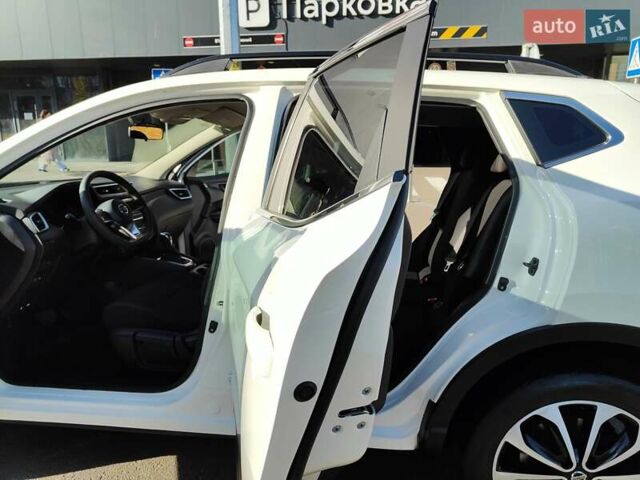 Белый Ниссан Кашкай, объемом двигателя 1.5 л и пробегом 117 тыс. км за 15990 $, фото 6 на Automoto.ua