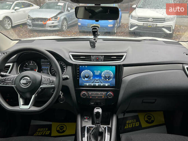 Белый Ниссан Кашкай, объемом двигателя 1.6 л и пробегом 66 тыс. км за 21500 $, фото 10 на Automoto.ua