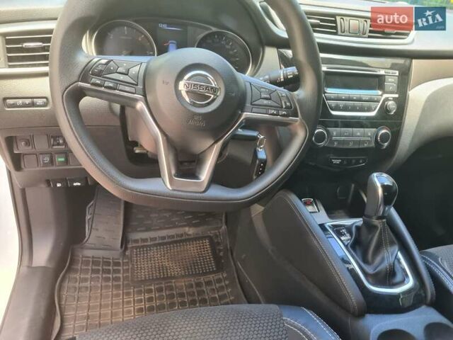 Ніссан Кашкай 2019 у Запоріжжя на Automoto.ua Білий Ніссан Кашкай, об'ємом двигуна 1.6 л та пробігом 98 тис. км за 17500 $, фото 1 на Automoto.ua
