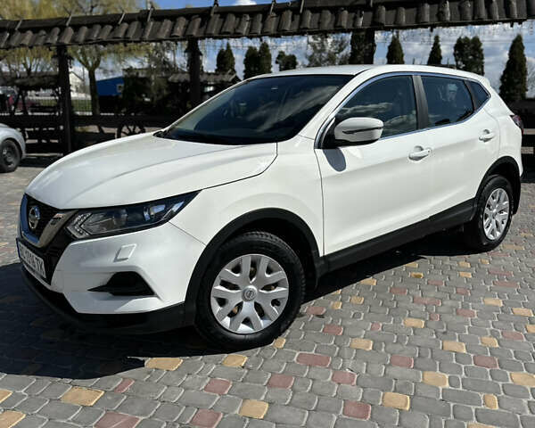 Ніссан Кашкай 2019 у Тернополі на Automoto.ua Білий Ніссан Кашкай, об'ємом двигуна 1.2 л та пробігом 131 тис. км за 13600 $, фото 1 на Automoto.ua