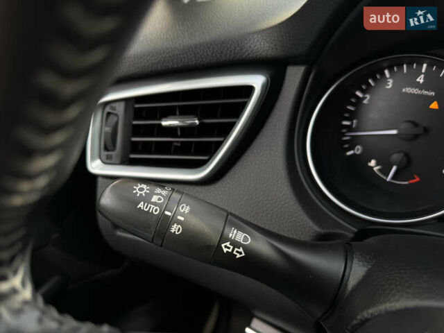 Белый Ниссан Кашкай, объемом двигателя 2 л и пробегом 126 тыс. км за 17000 $, фото 15 на Automoto.ua