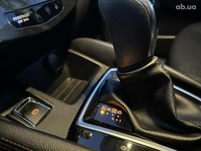 Белый Ниссан Кашкай, объемом двигателя 1.6 л и пробегом 130 тыс. км за 17790 $, фото 24 на Automoto.ua