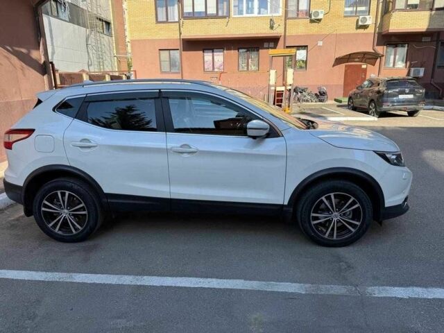 Белый Ниссан Кашкай, объемом двигателя 2 л и пробегом 93 тыс. км за 11000 $, фото 1 на Automoto.ua