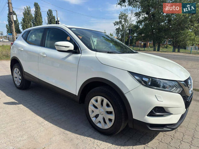 Белый Ниссан Кашкай, объемом двигателя 1.2 л и пробегом 137 тыс. км за 11750 $, фото 1 на Automoto.ua