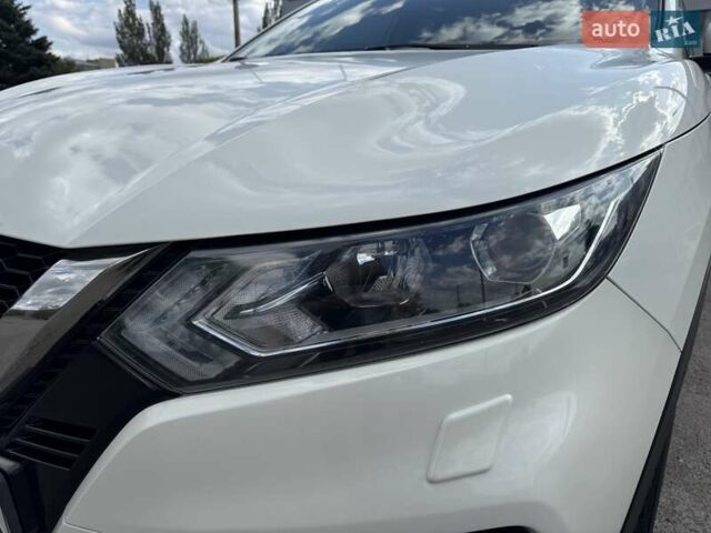 Білий Ніссан Кашкай, об'ємом двигуна 2 л та пробігом 71 тис. км за 17000 $, фото 10 на Automoto.ua