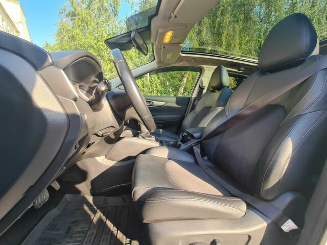 Білий Ніссан Кашкай, об'ємом двигуна 2 л та пробігом 138 тис. км за 16950 $, фото 5 на Automoto.ua