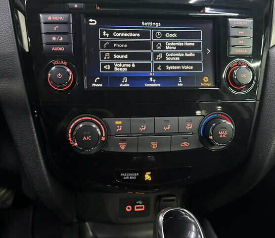 Белый Ниссан Кашкай, объемом двигателя 2 л и пробегом 110 тыс. км за 13500 $, фото 15 на Automoto.ua