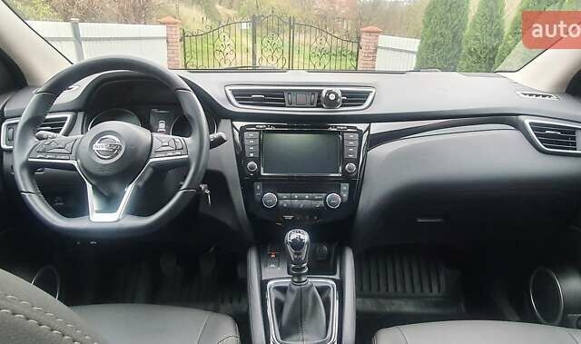 Белый Ниссан Кашкай, объемом двигателя 1.2 л и пробегом 43 тыс. км за 18800 $, фото 27 на Automoto.ua