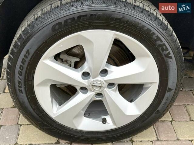 Белый Ниссан Кашкай, объемом двигателя 1.6 л и пробегом 37 тыс. км за 18900 $, фото 41 на Automoto.ua