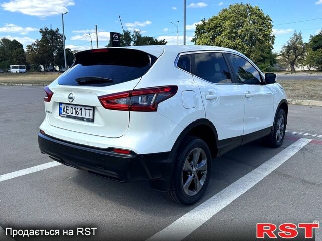 Белый Ниссан Кашкай, объемом двигателя 2 л и пробегом 107 тыс. км за 17500 $, фото 2 на Automoto.ua