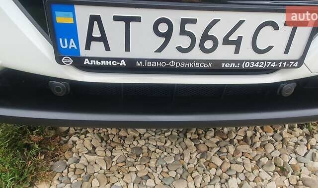 Белый Ниссан Кашкай, объемом двигателя 1.2 л и пробегом 43 тыс. км за 18800 $, фото 15 на Automoto.ua