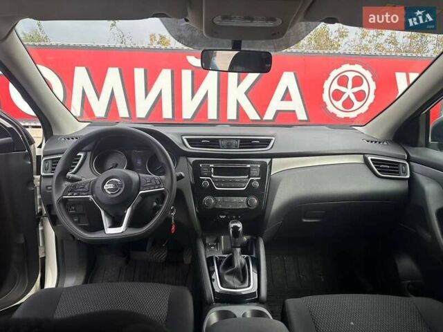 Белый Ниссан Кашкай, объемом двигателя 1.6 л и пробегом 117 тыс. км за 19500 $, фото 10 на Automoto.ua