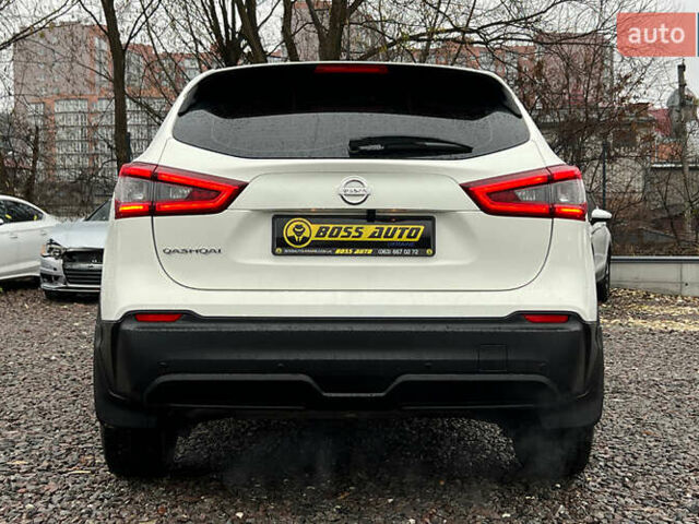 Белый Ниссан Кашкай, объемом двигателя 1.6 л и пробегом 66 тыс. км за 21500 $, фото 4 на Automoto.ua