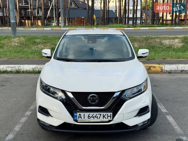 Белый Ниссан Кашкай, объемом двигателя 1.2 л и пробегом 101 тыс. км за 15500 $, фото 4 на Automoto.ua