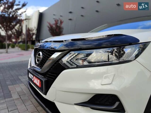 Ніссан Кашкай 2019 у Києві на Automoto.ua Білий Ніссан Кашкай, об'ємом двигуна 1.2 л та пробігом 162 тис. км за 11990 $, фото 1 на Automoto.ua