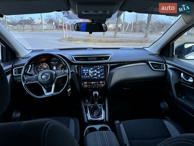 Белый Ниссан Кашкай, объемом двигателя 1.2 л и пробегом 72 тыс. км за 16200 $, фото 8 на Automoto.ua