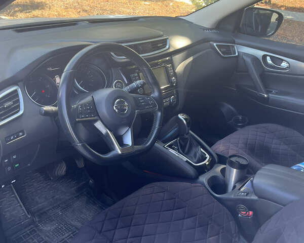 Белый Ниссан Кашкай, объемом двигателя 1.6 л и пробегом 74 тыс. км за 22000 $, фото 1 на Automoto.ua