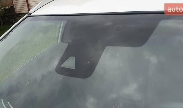 Белый Ниссан Кашкай, объемом двигателя 1.2 л и пробегом 43 тыс. км за 18800 $, фото 44 на Automoto.ua